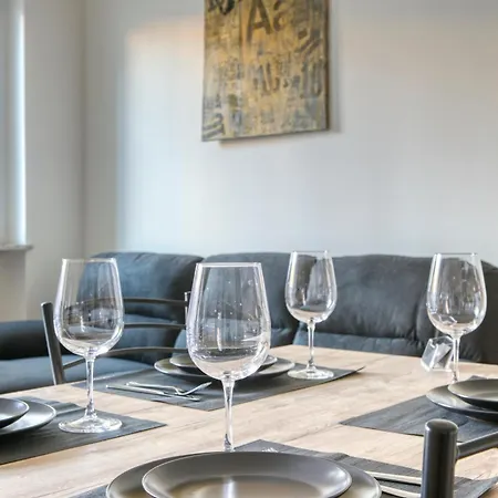 Centro Con Terrazzo شقة