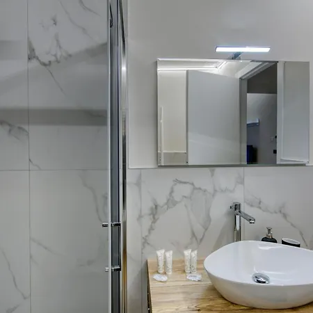 아파트 Casa Oxana Terrazzo E Comfort In Centro 토리노